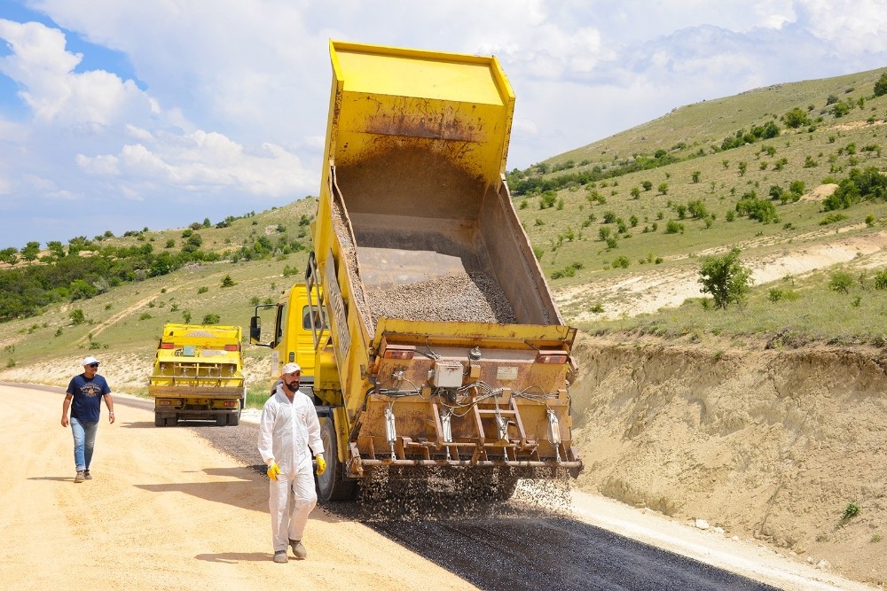 Malatya Büyükşehir, Akçadağ’ın problemlerini çözüyor 