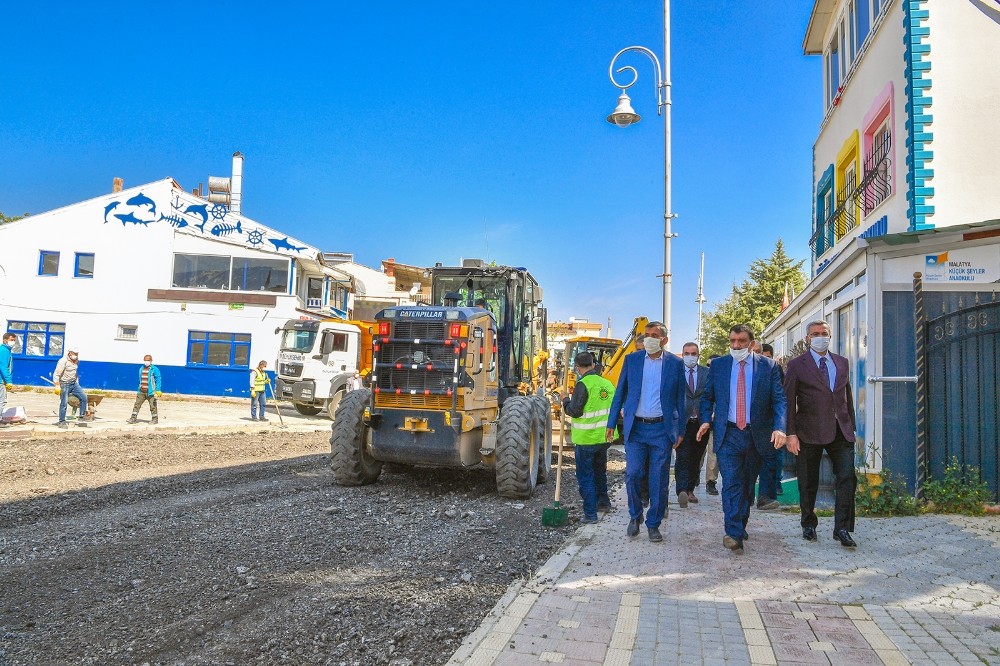 Malatya Büyükşehir Belediye Başkanı Gürkan inceleme yaptı 