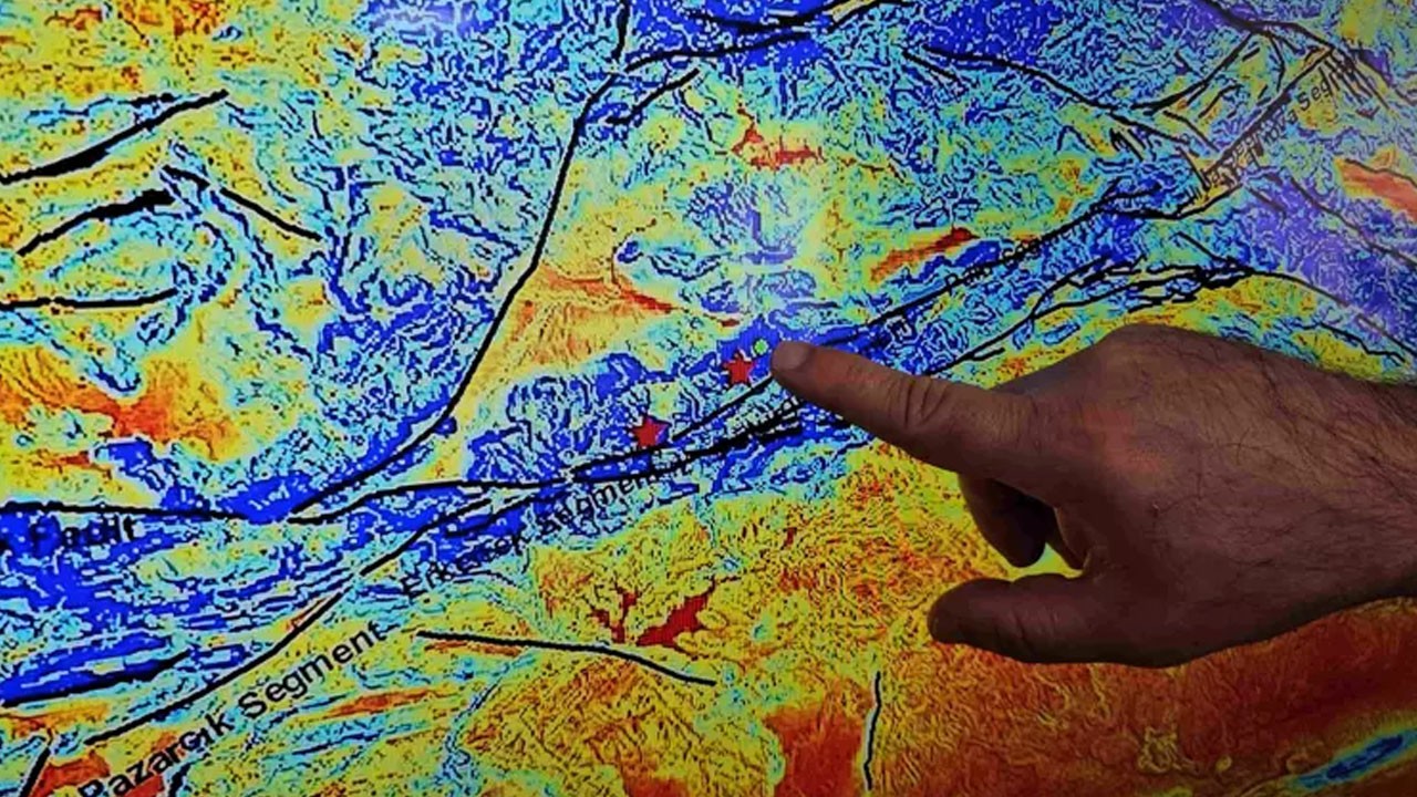 Malatya depremiyle ilgili tüm ezberleri bozacak çıkış: 'Hayalet' fay! Herkesi şaşırttı!