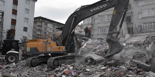 Malatya Valiliği duyurdu: 347'sinin enkazı kaldırıldı