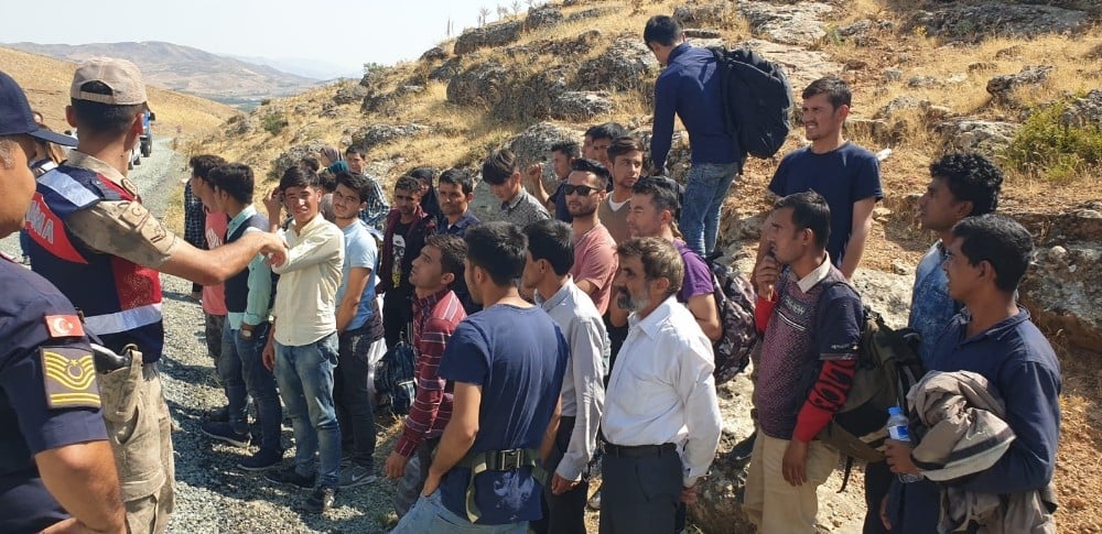 Malatya’da 39 kaçak göçmen yakalandı 