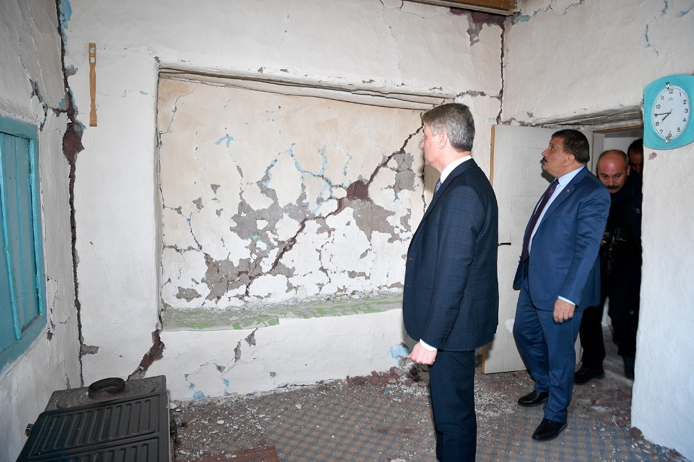 Malatya’da 4 bin 128 konut ağır hasar gördü 