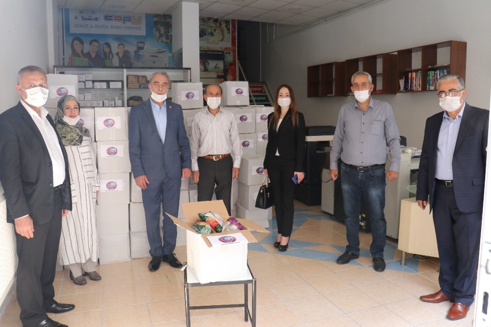 Malatya’da bin 500 aileye gıda yardımı dağıtıldı 
