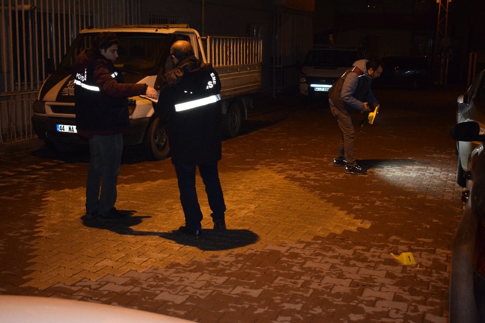 Malatya’da bir kişi silahla başından vurulmuş halde bulundu 