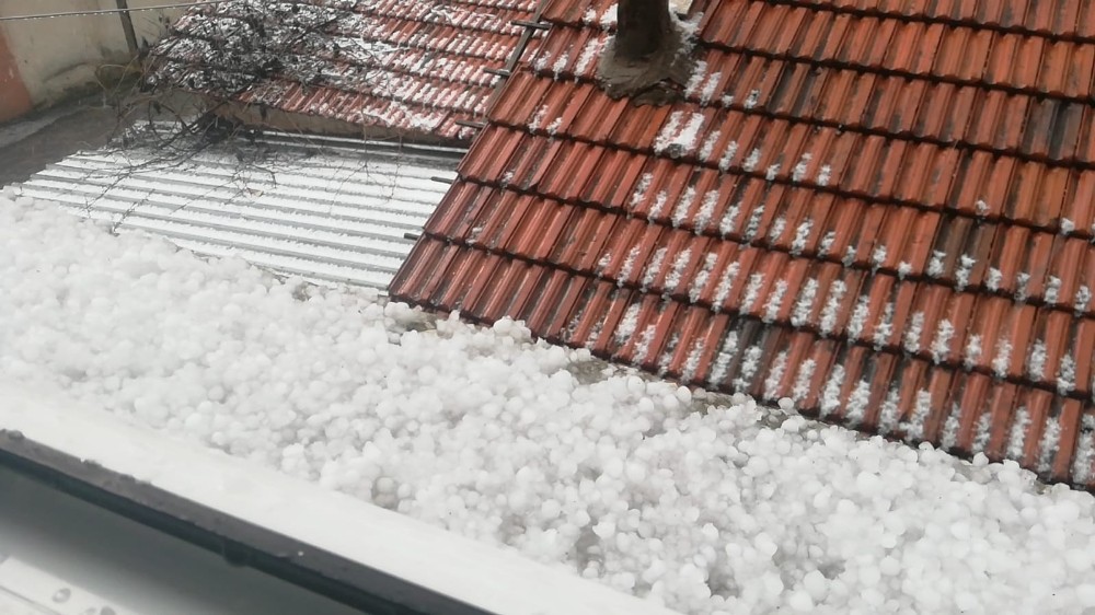 Malatya’da dolu yağışı etkili oldu 