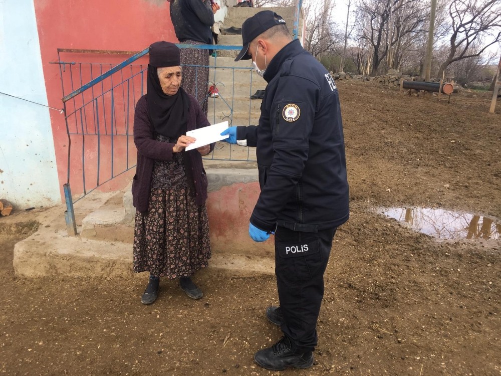 Malatya’da evinden çıkmayan 6 bin 930 kişi polisten yardım istedi 
