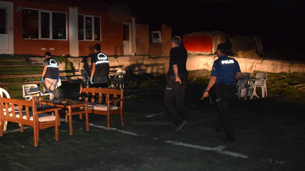 Malatya’da gece yarısı korku dolu anlar! İş yerine saldırdılar