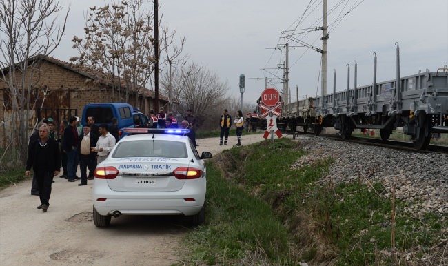 Malatya'da hemzemin geçitte kaza: 1 ölü, 16 yaralı