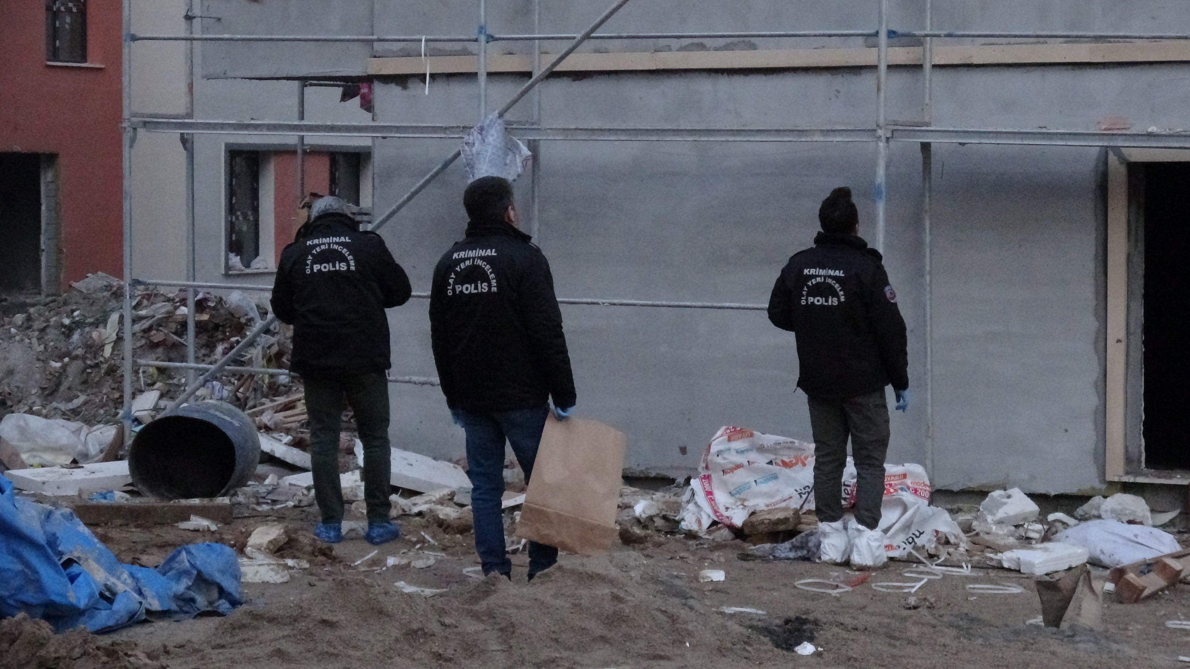 Malatya’da inşaattan düşen işçi için zamanla yarışıldı!