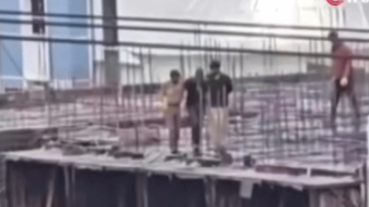 Malatya'da işçilerin güldüren molası kameralara böyle yansıdı!