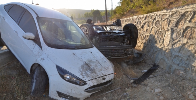 Malatya'da kontrolden çıkıp takla attı, başka otomobille çarpıştı