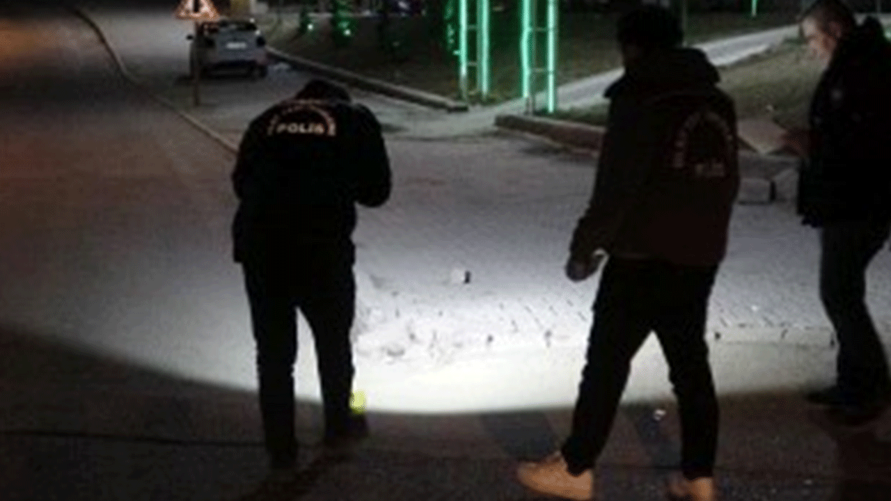 Malatya'da maganda dehşeti: Kaldırımda yürüyen adam yüzünden vuruldu!