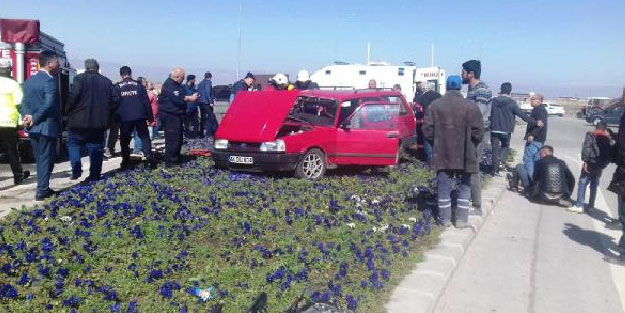 Malatya'da otomobiller çarpıştı: 3 yaralı