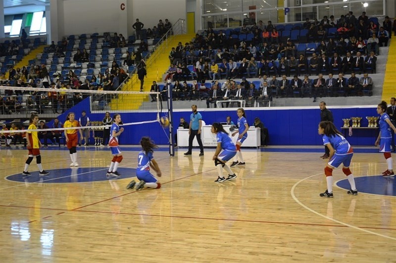 Malatya’da spor şenliklerinin ödül töreni yapıldı 