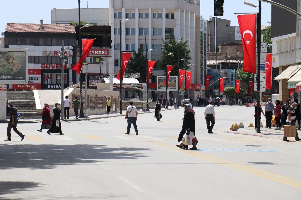 Malatya’da termometreler 38 dereceyi gösterdi 