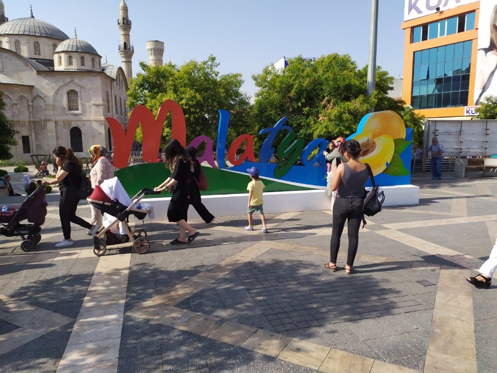 Malatya’da termometreler 41 dereceyi gösterdi 
