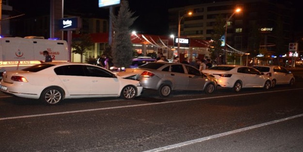 Malatya'da zincirleme kaza: Çok sayıda yaralı var