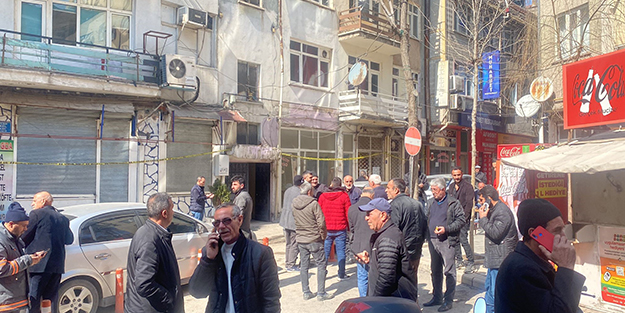 Malatya'daki deprem Elazığ'da da hissedildi! Vatandaşlar panikle sokağa çıktı