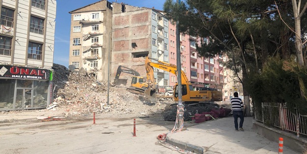 Malatya’daki depremzedelere nakit desteği