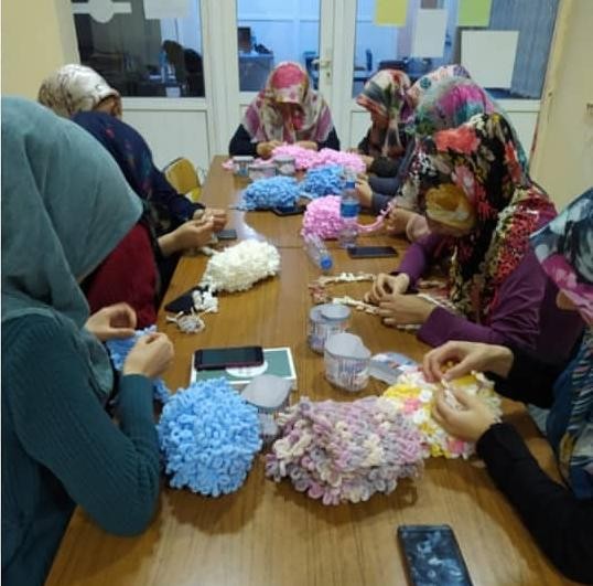 Malatyalı iyilikseverler yüreklere ilmek ilmek dokunacak 