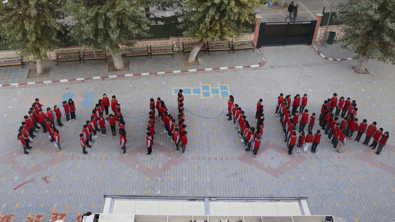 Malatyalı öğrencilerden kan bağışı