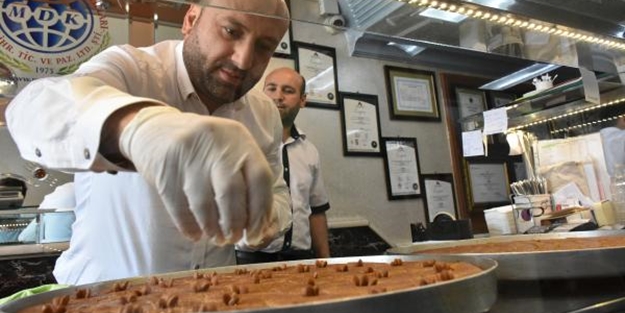 Malatyalı tatlıcılardan Antep fıstığı boykotu