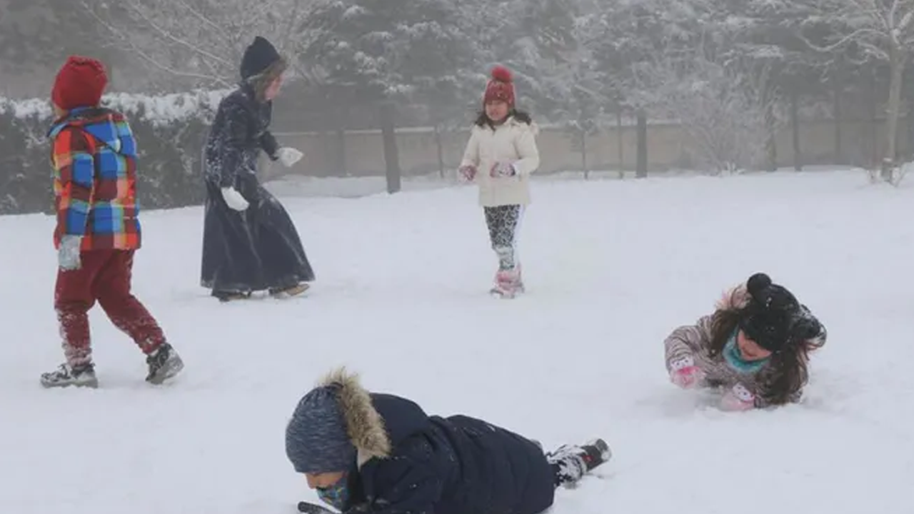 Malatya'nın 4 ilçesinde eğitime kar engeli
