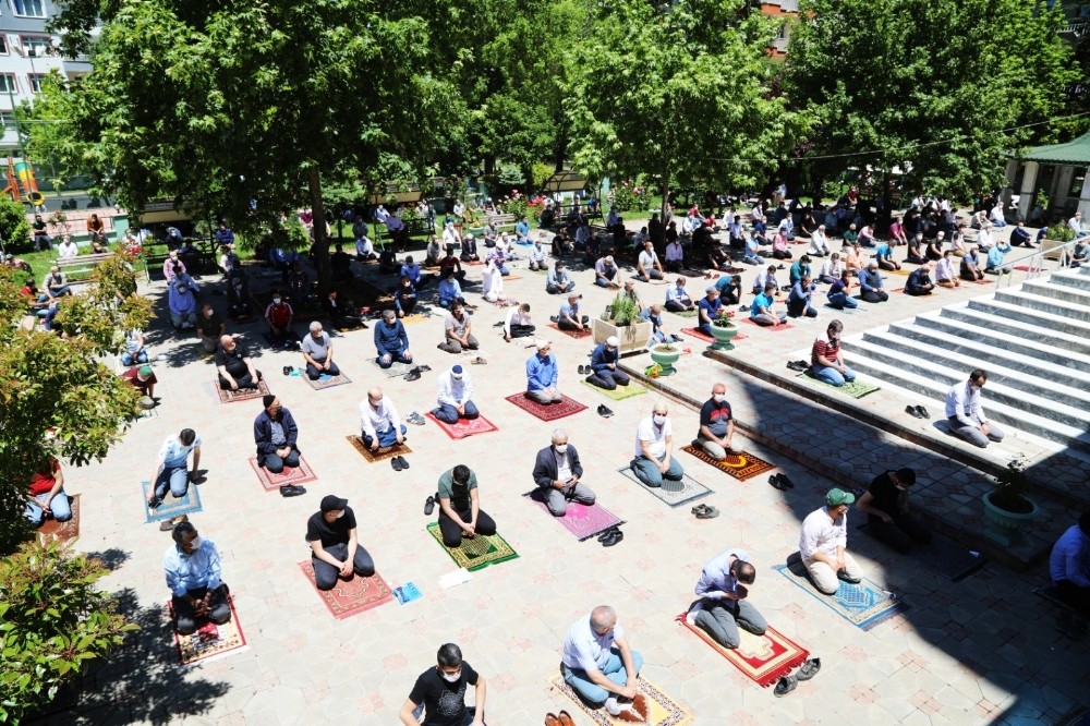 Malatya’nın ilçelerinde Cuma namazı heyecanı 