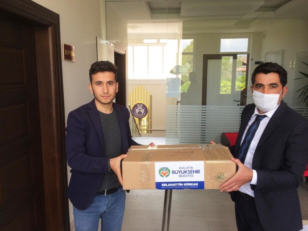 Malatya’nın ilçelerine maske dağıtıldı 