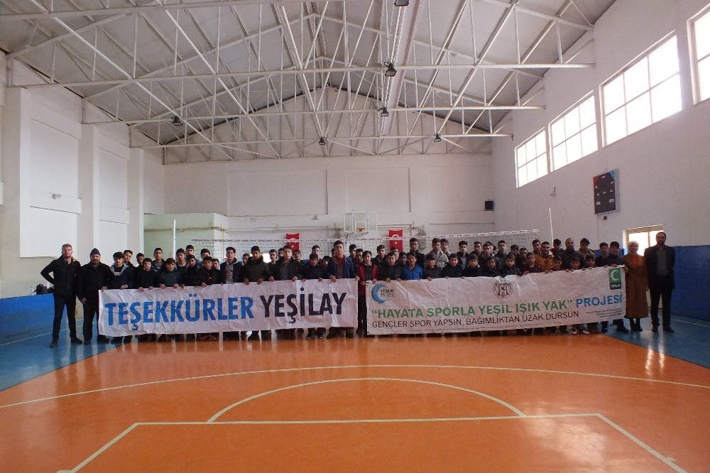 Malazgirtli sporcular derbiyi statta izleyecek 
