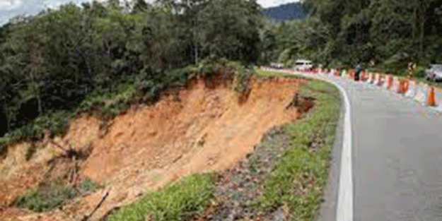Malezya'da toprak kaymasında ölenlerin sayısı 31'e yükseldi