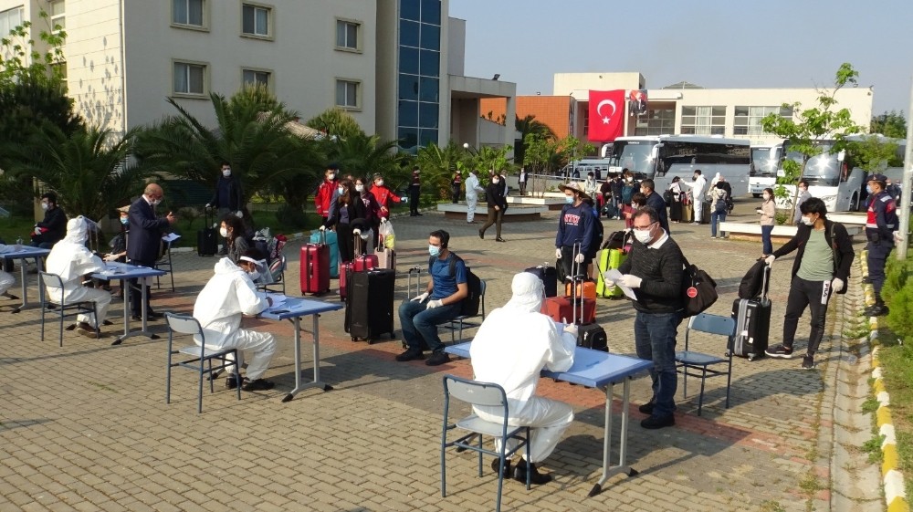 Malezya’dan Aydın’a getirilen 87 Türk’ün sağlık kontrolleri tamamlandı 