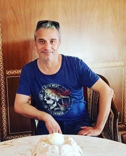 Mali müşavir sokak ortasında bıçaklanarak öldürüldü 