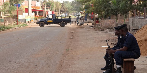 Mali'de 4 köye silahlı saldırı! Çok sayıda ölü var