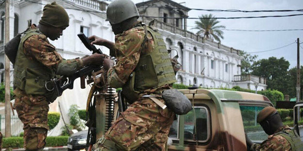 Mali’de yine darbe oldu