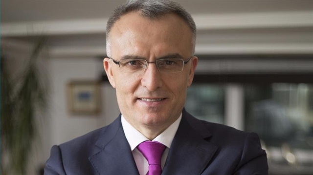 Maliye Bakanlığı 300 vergi müfettiş yardımcısı alacak