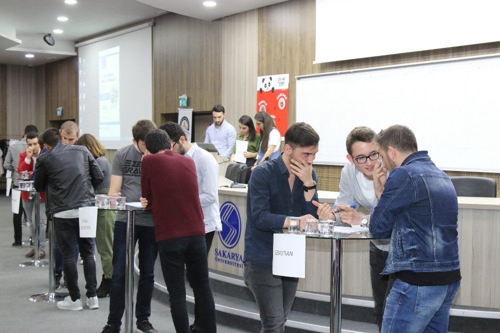 Maliye Topluluğu bilgi yarışması düzenledi 