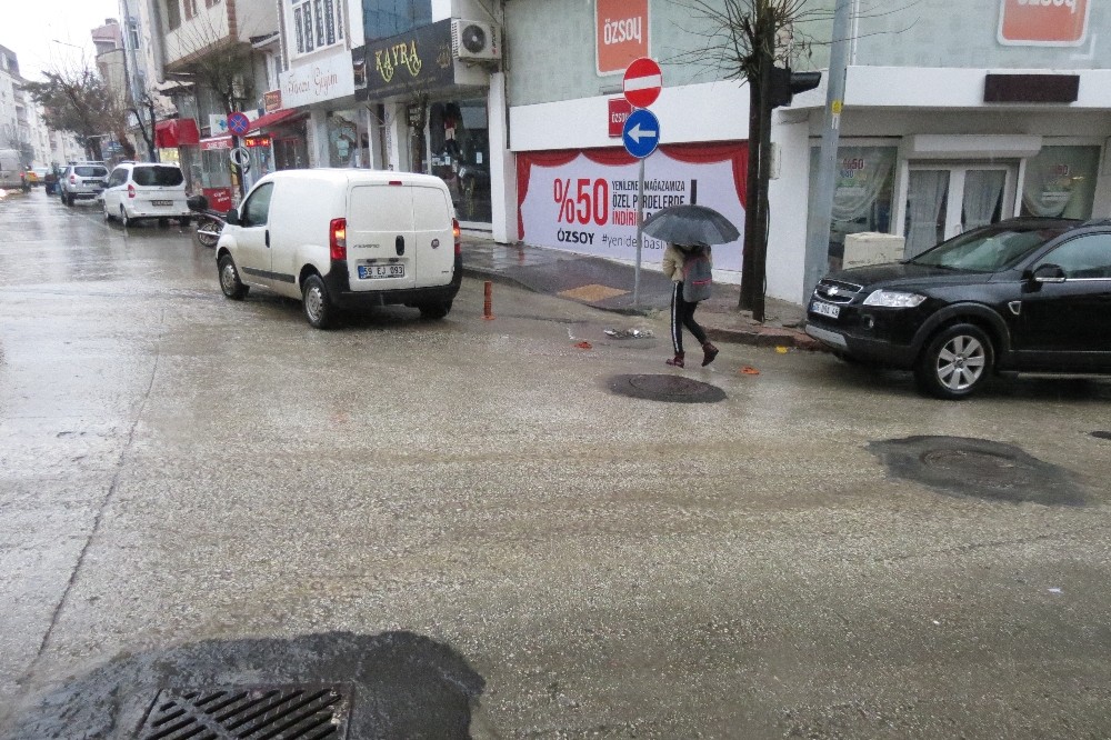 Malkara’da dolu ve sağanak yağış 