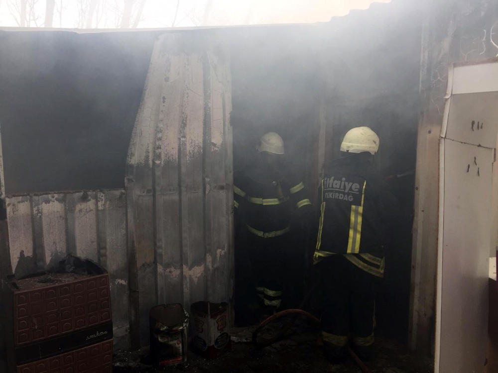 Malkara’da konteyner ev yandı 