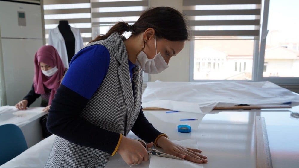Malzeme Altıeylül’den üretim vatandaştan 