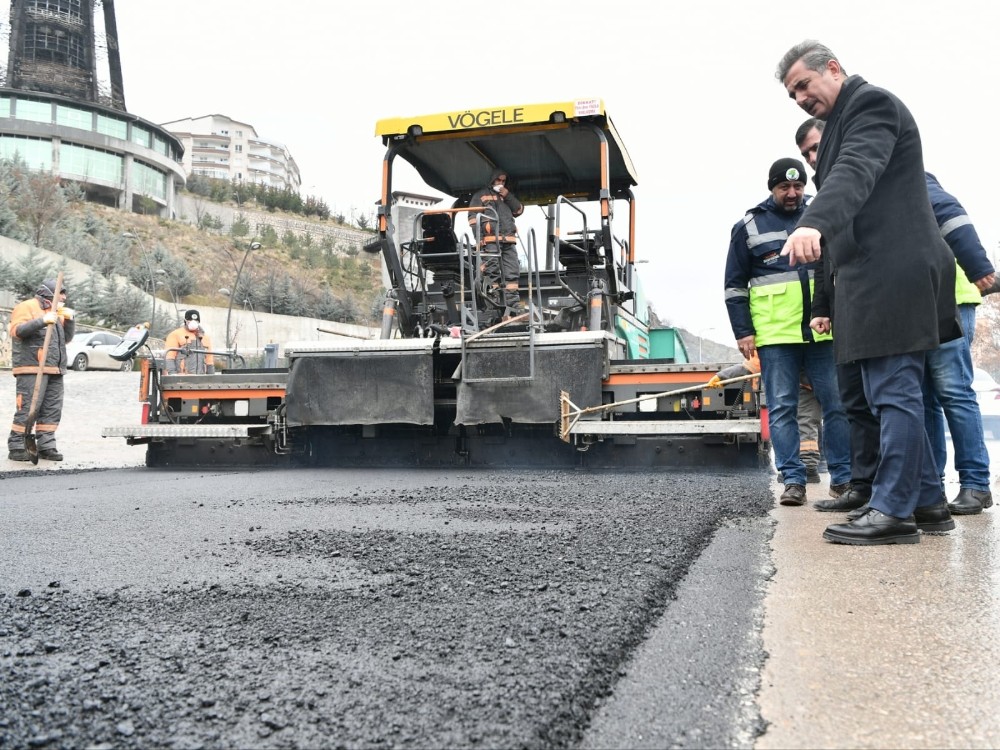 Mamak’a 44 milyon 363 bin 445 kilogram asfalt serildi 