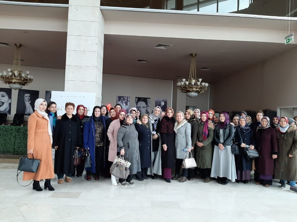 Mamaklı kadınların sinema keyfi 