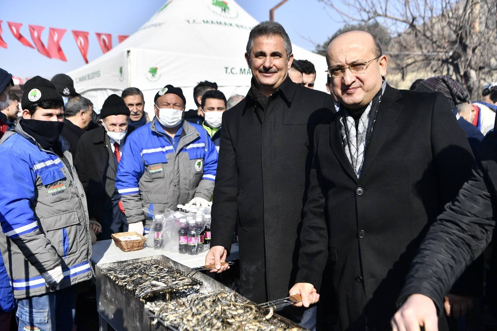 Mamak’ta Karadeniz rüzgarı esti! 1,5 Ton hamsi tüketildi