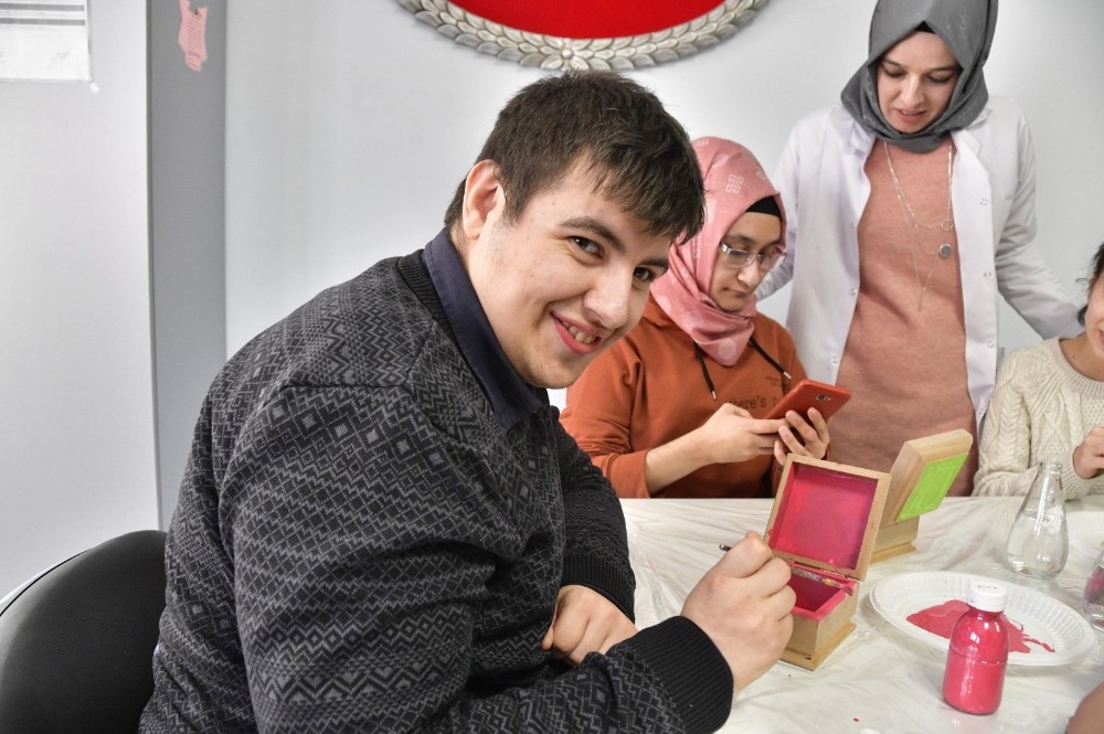 Mamak’ta minikler 8 Mart’ta annelerine sürpriz yapacak 