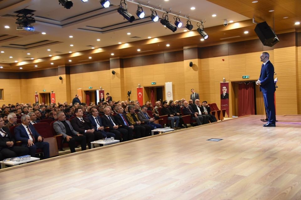 Manavgat esnafına müşteri ilişkileri eğitimi 