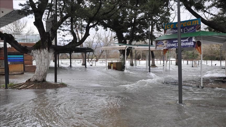 Manavgat Irmağı'nda su seviyesi yükseldi