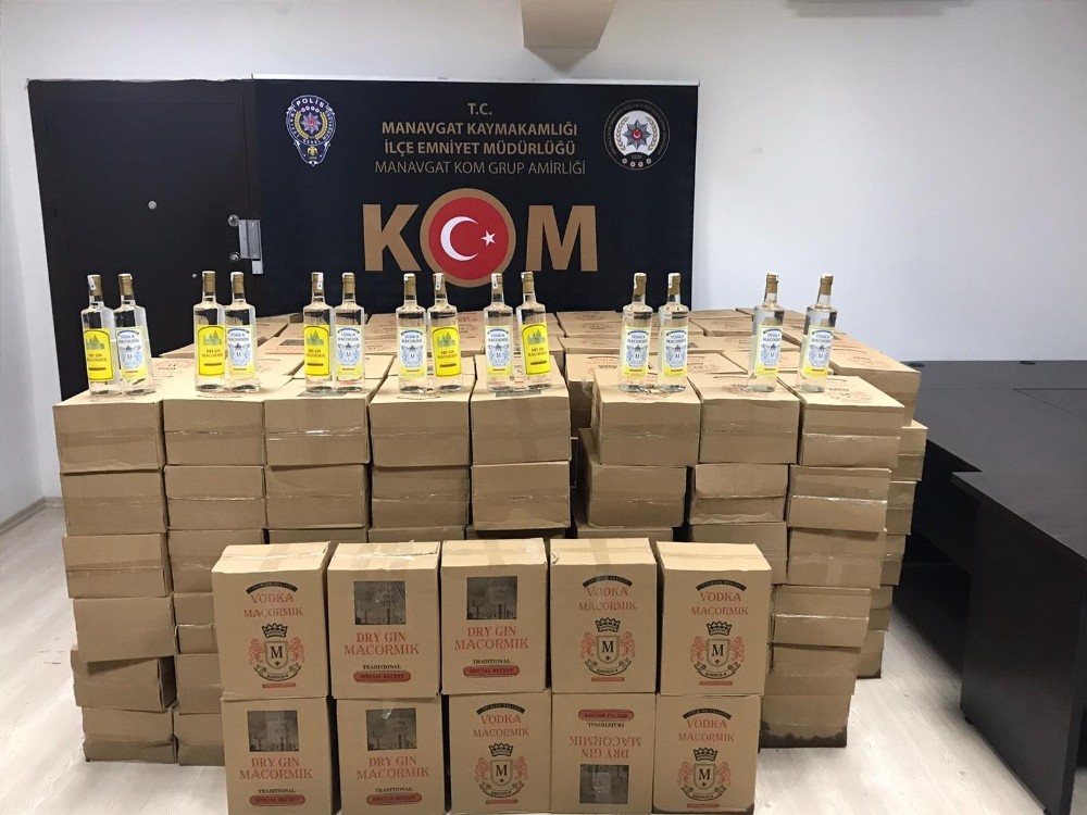Manavgat’ta sahte ve kaçak içki operasyonu 