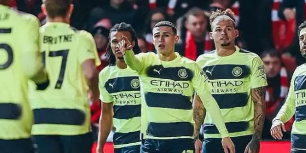 Manchester City çeyrek finalde