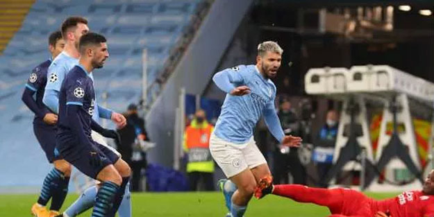 Manchester City gruptan lider çıktı