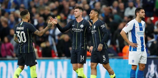 Manchester City kupada finale çıktı